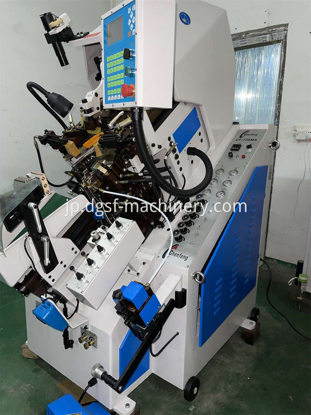 Renew Computer 9- Pincer Hydraulic Toe Lasting Machine